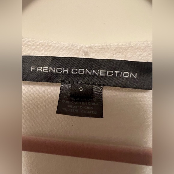 French Connection white sweater. Size small - Picture 4 of 4